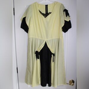 Vintage 1970s Yellow & Black Square Dance Dress Size 12